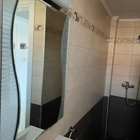 Petrino Apartamento Cavala